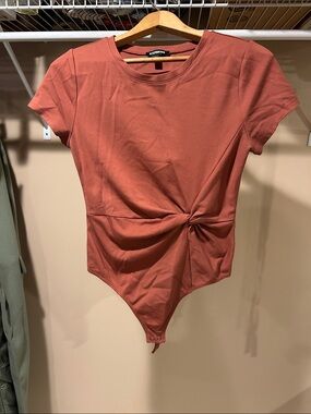 Express Rust Knot-Front Short-Sleeve Bodysuit
